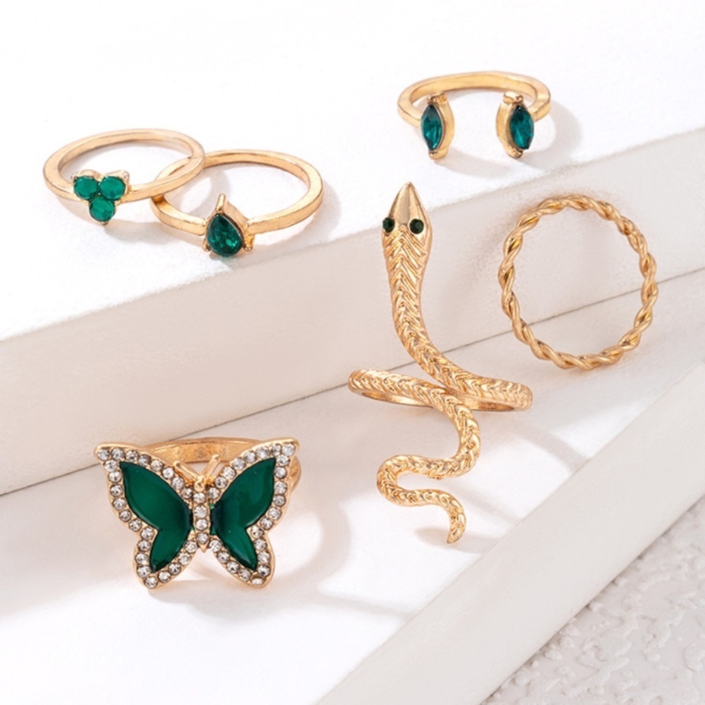 *CHANTRIA* 6-Pc Gold x Green Snake Fashion Ring Set